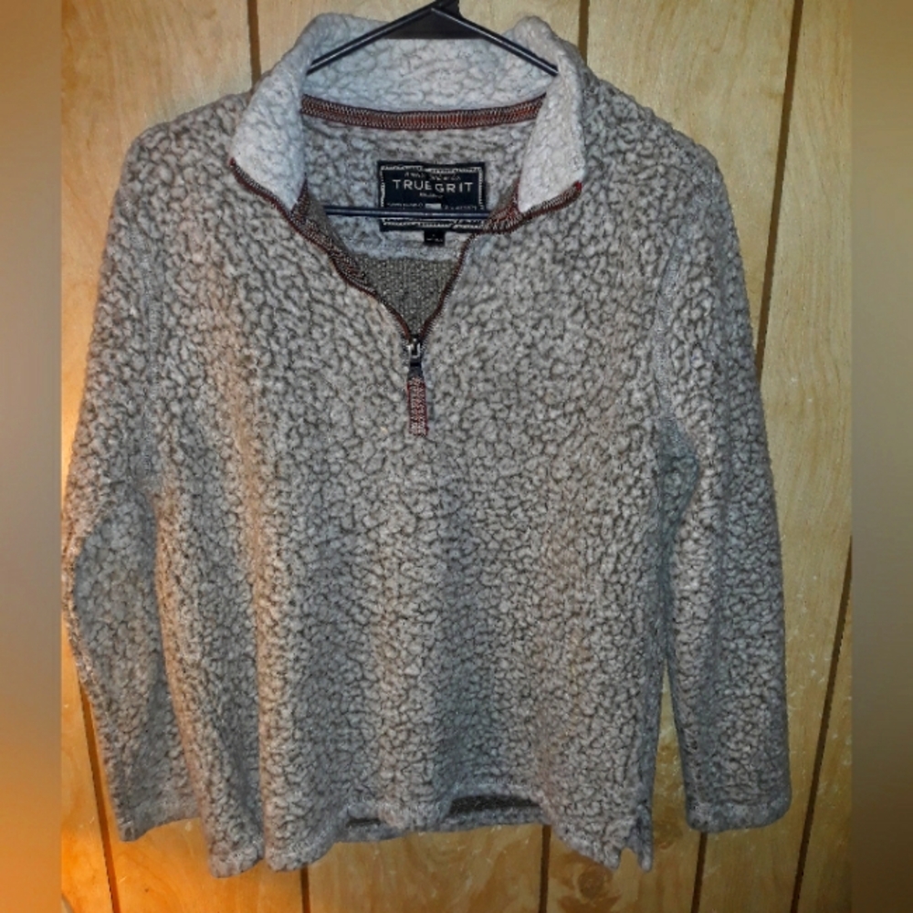 Womens fleece pullover
